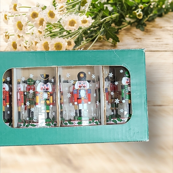 Vintage 1980’s Libby Christmas Nutcracker drinking glasses: Christmas NIB - Picture 4 of 6